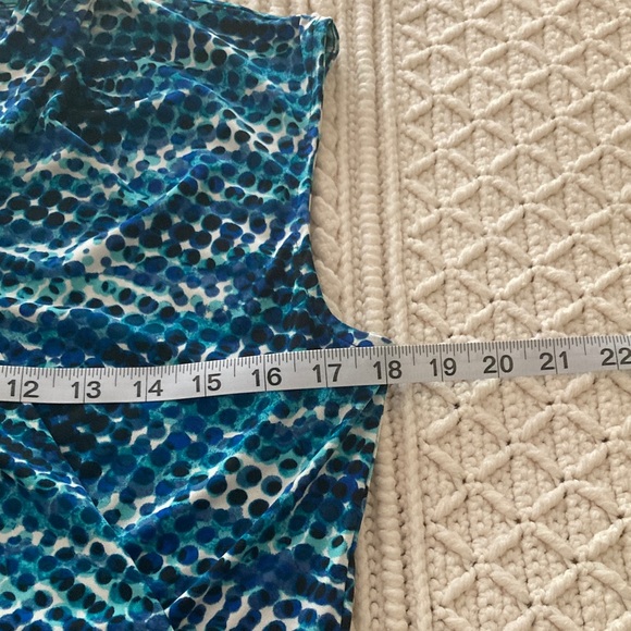 Chaus Blue and White Wrap Women's Sleeveless Blouse - Picture 5 of 8